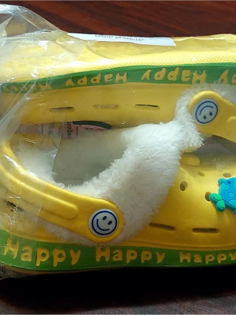 Kids Yellow Fur Lined Clogs Slippers with Charms Size US 6 Toddler (22-23)